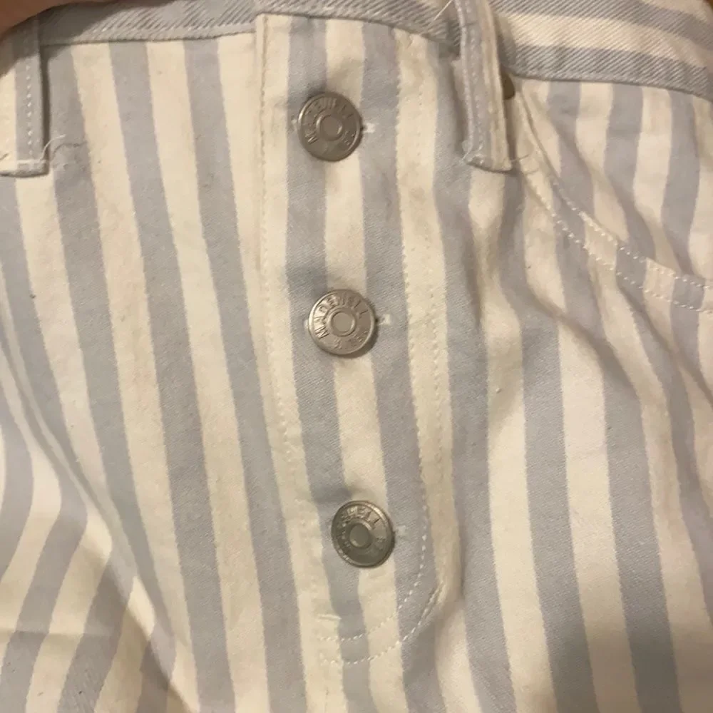 MADEWELL A- line mini skirt in Pompano stripes. Size 27